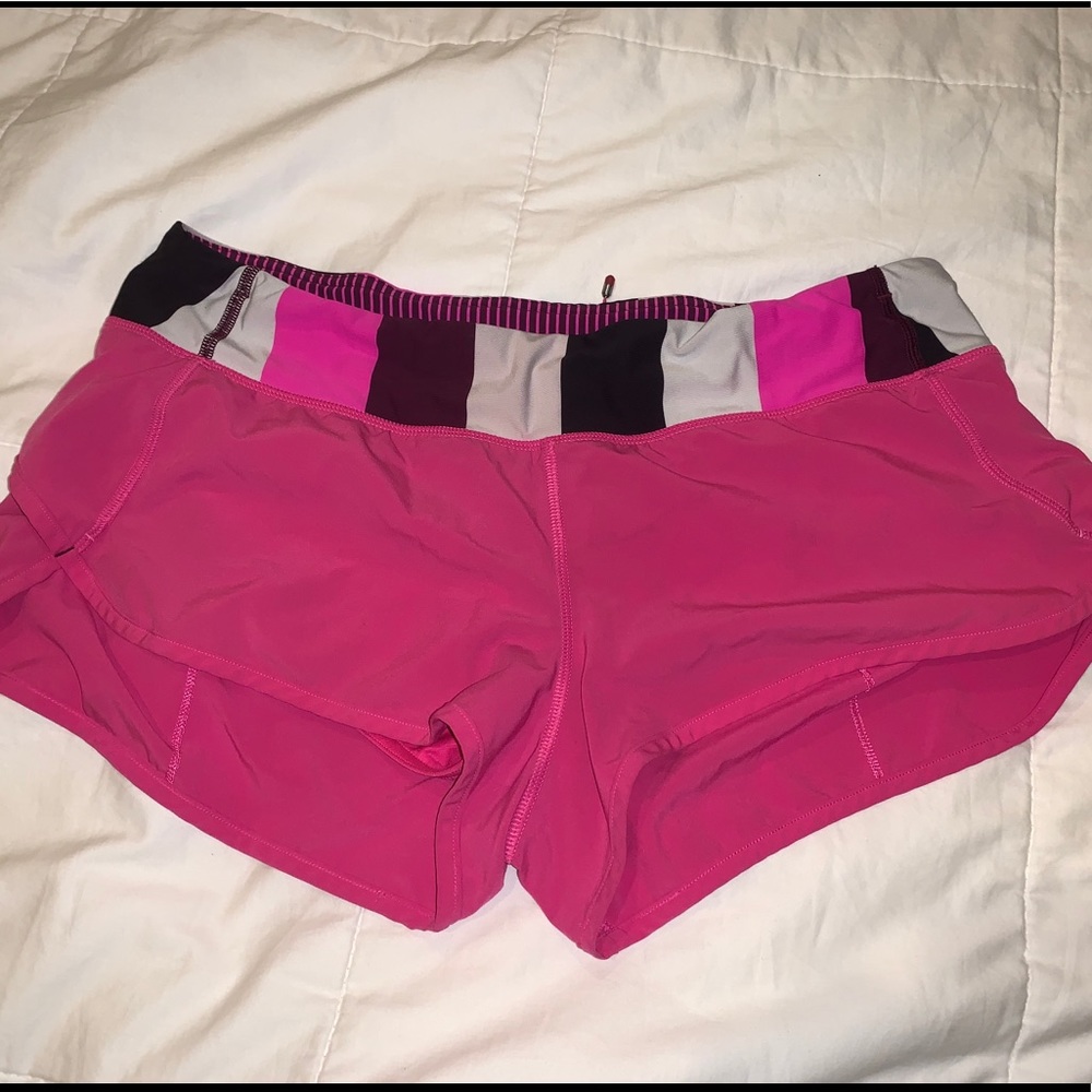 Lululemon🧘Speed Up Short 2.5” || Vintage pattern